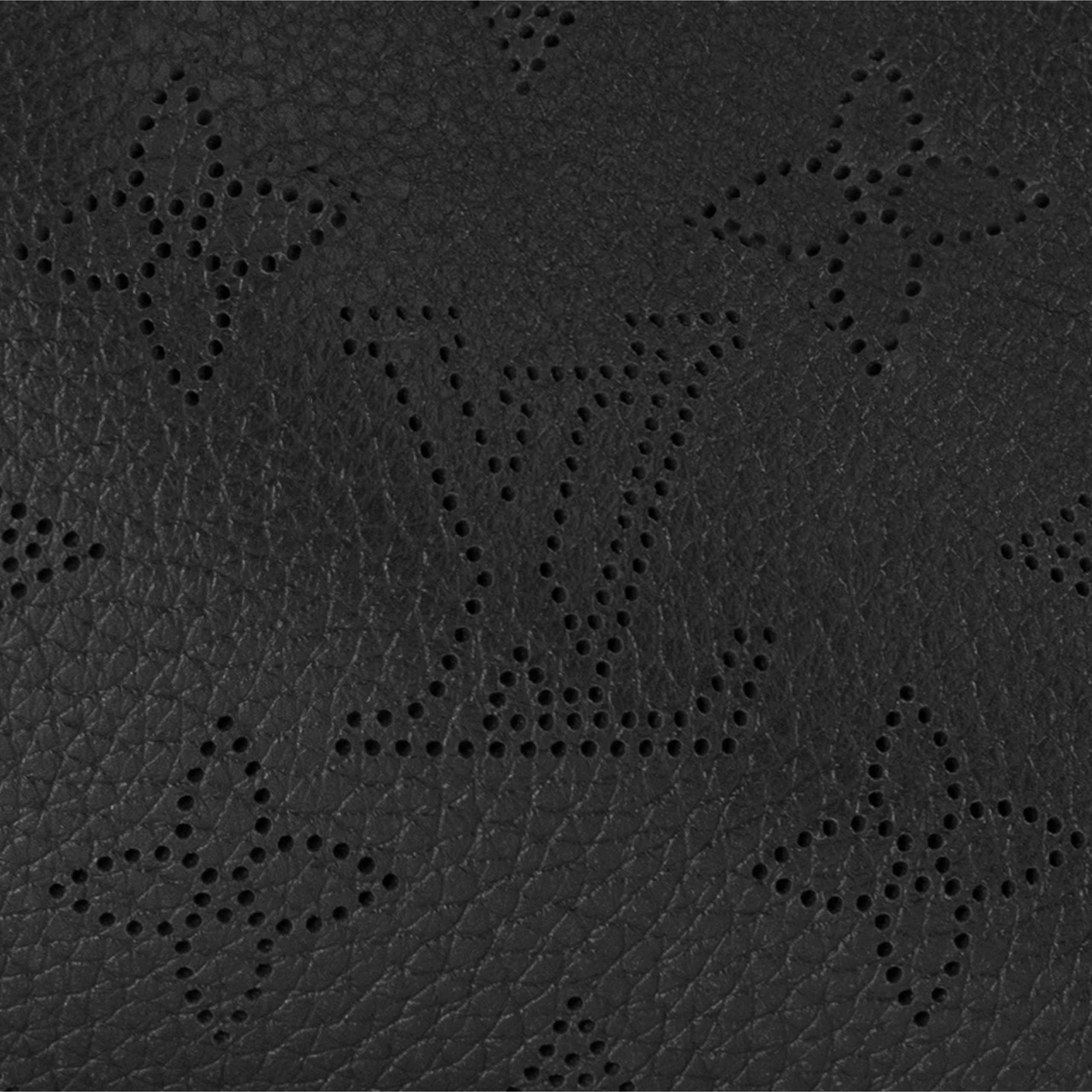 louis-vuitton-bella-M57070_PM1_Detail_20view-scaled-2.jpg