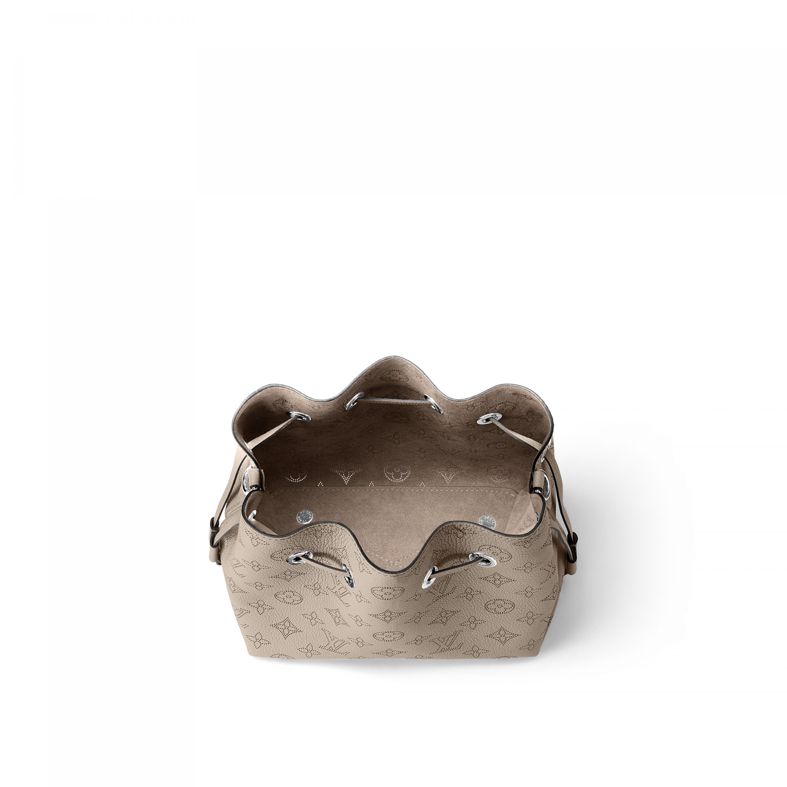 louis-vuitton-bella-M57201_PM1_Interior_20view-scaled-2.jpg