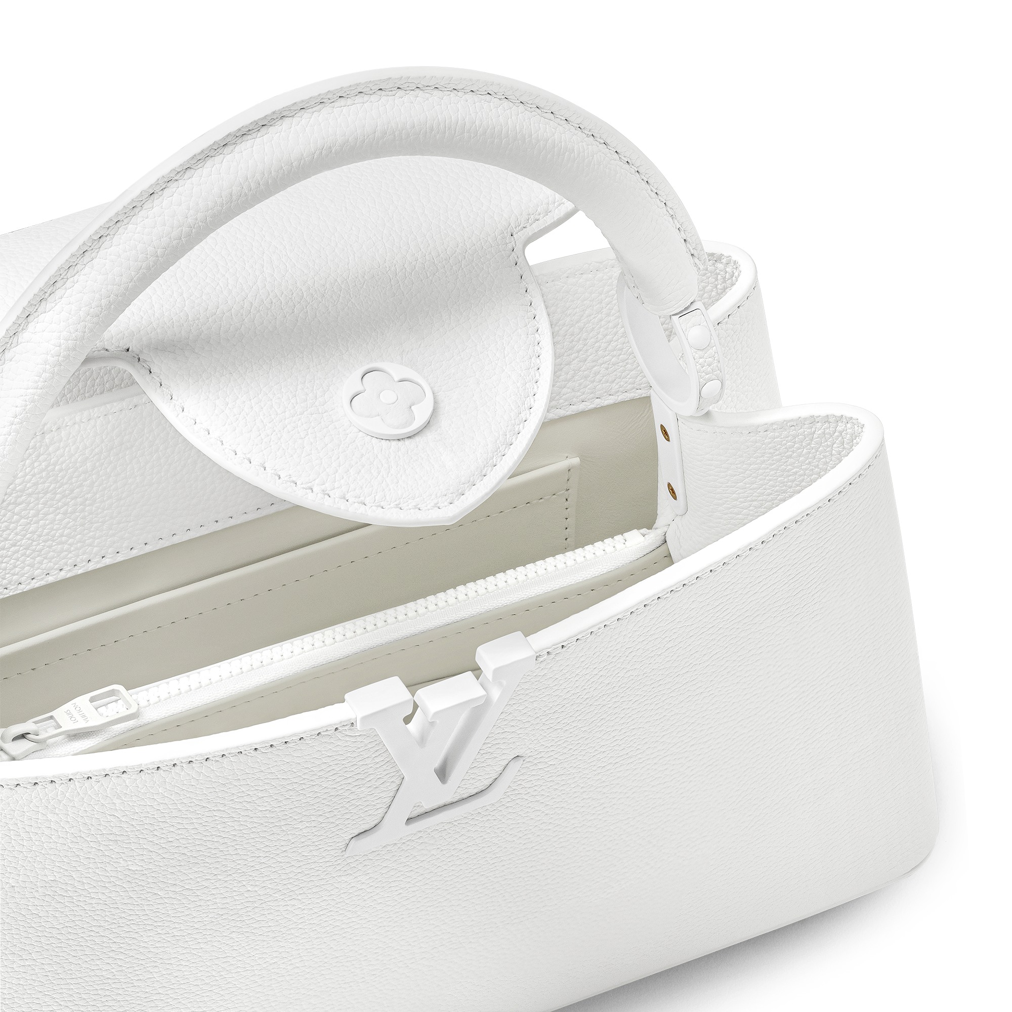 louis-vuitton-capucines-east-west-mm-M23948_PM1_Interior2_20view-1.jpg
