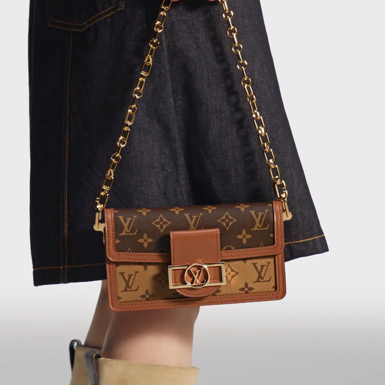 louis-vuitton-dauphine-east-west-monogram-reverse-handbags-M46757_1-1.jpg