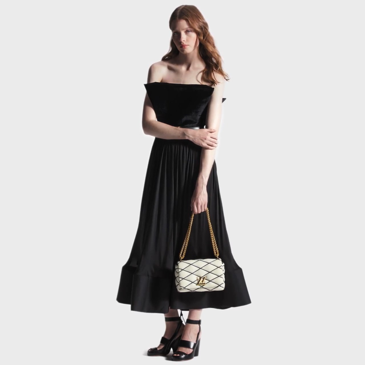 louis-vuitton-go-14-mm-malletage-handbags-M22890_PM1_2.jpg