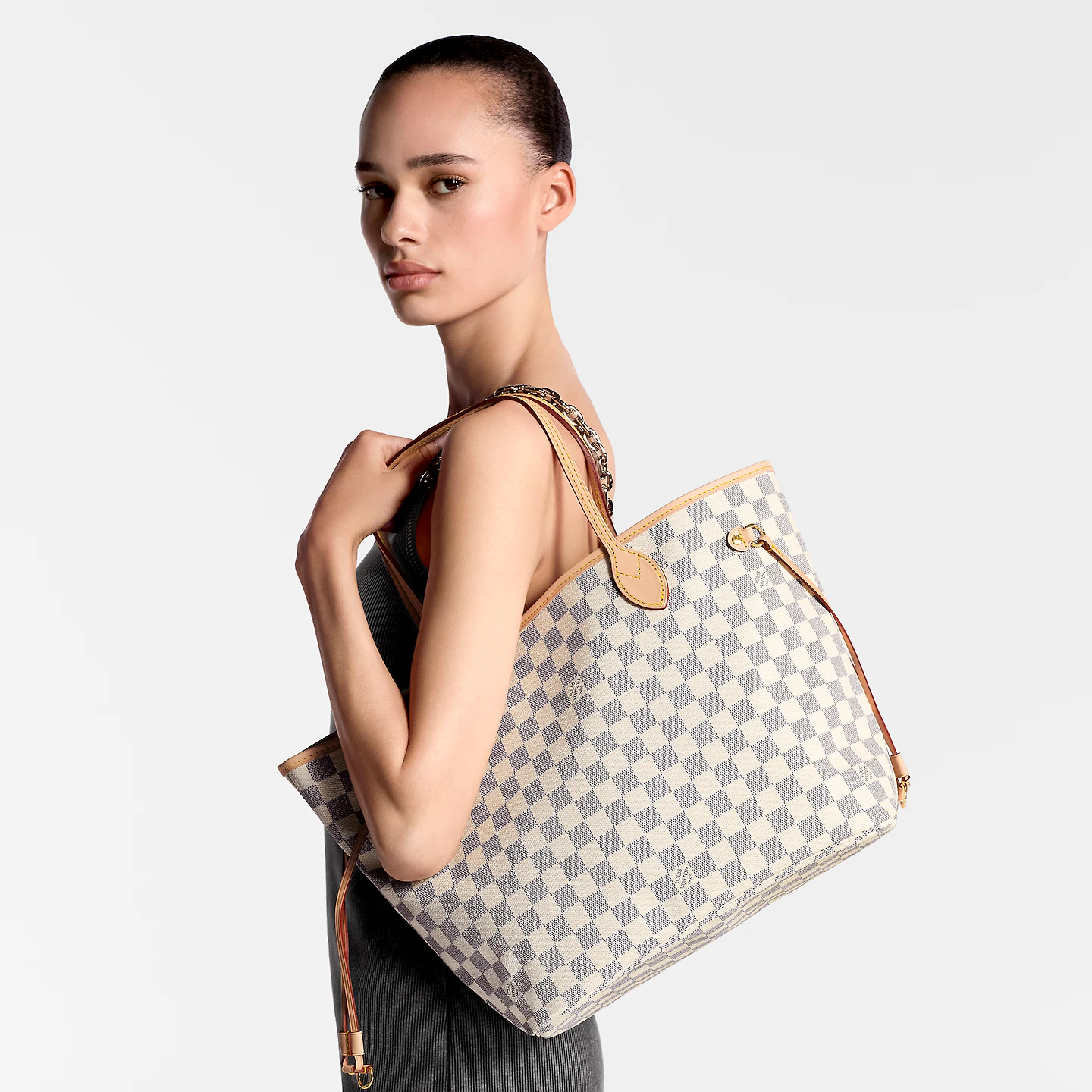louis-vuitton-neverfull-mm-damier-azur-canvas-handbags-N40603_PM1_Cropped-worn-view.webp
