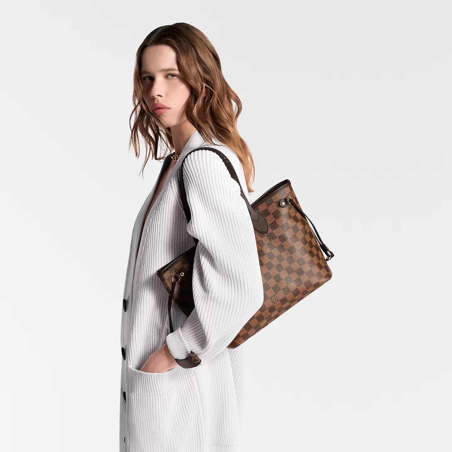louis-vuitton-neverfull-pm-N40600_PM1_Cropped-worn-view-jpg.webp