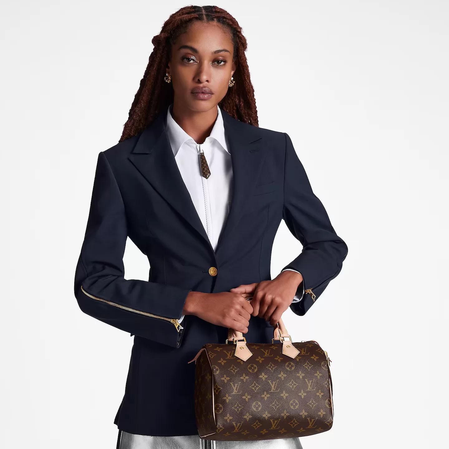 louis-vuitton-speedy-25-monogram-canvas-handbags-M41109_PM1_Cropped-worn-view-jpg.webp