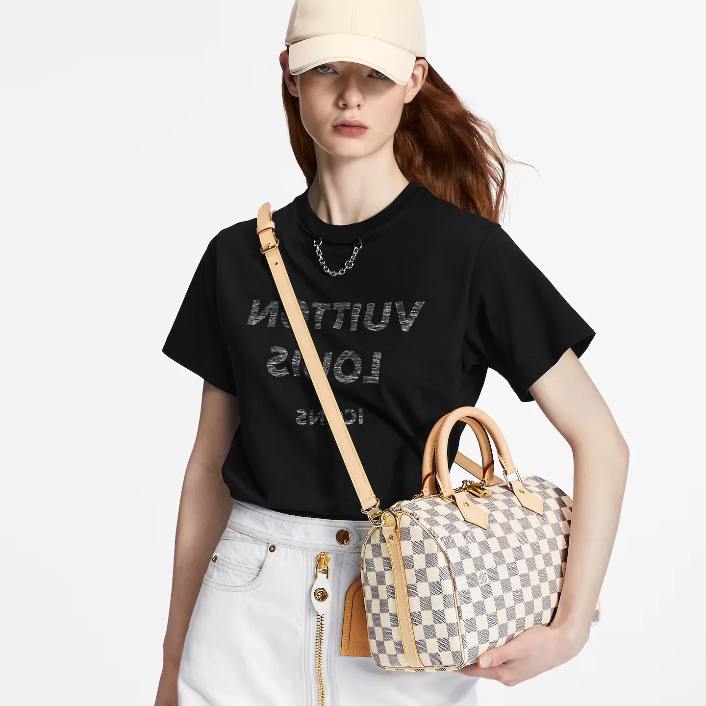 louis-vuitton-speedy-bandouliere-25-N40608_PM1_Cropped-worn-view-jpg.webp