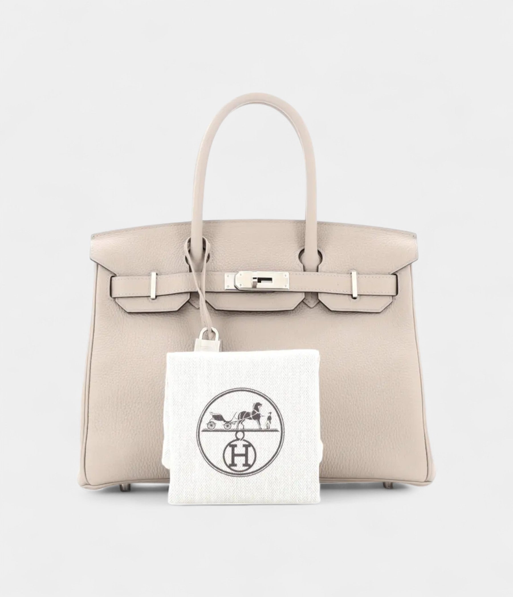 HermesBirkin30ALegacyofTimelessCraftsmanship_2.jpg Hermès Birkin 30 A Legacy of Timeless Craftsmanship