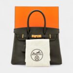 Hermès Birkin 30 A Testament to Timeless Elegance