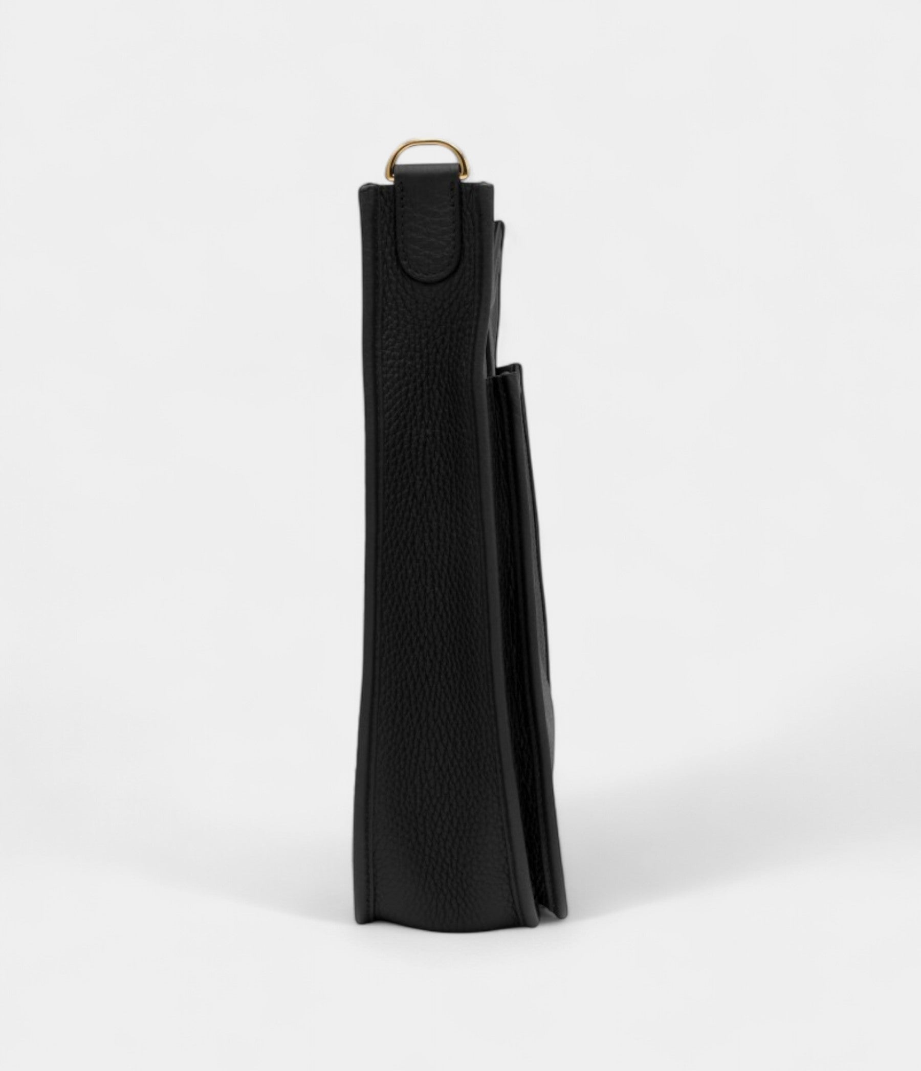 HermesBlackClemenceEvelyneIII29GoldHardware_3.jpg Hermès Black Clemence Evelyne III 29 Gold Hardware