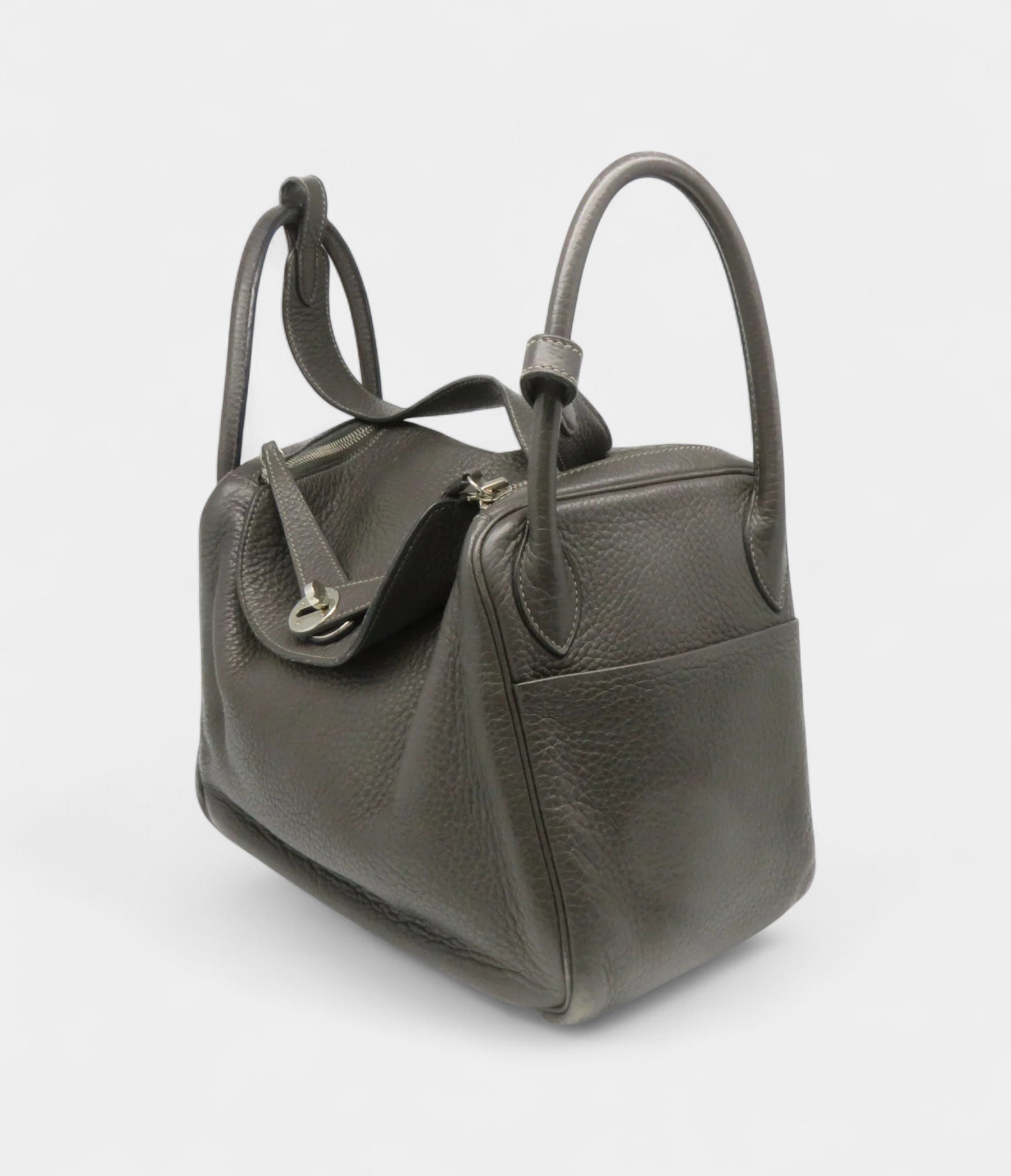 HermesClemenceLeatherLindy30ShoulderBagSilverBuckleShoulderBag_4.jpg Hermes Clemence Leather Lindy 30 Shoulder Bag Silver Buckle Shoulder Bag