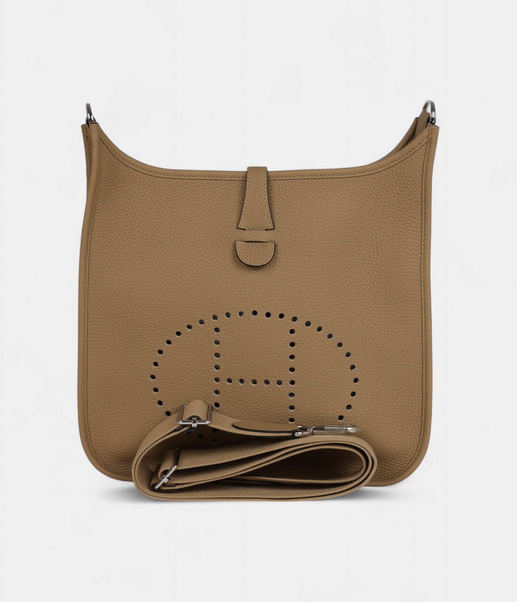Hermès Evelyne III PM Dust Clemence Palladium Hardware