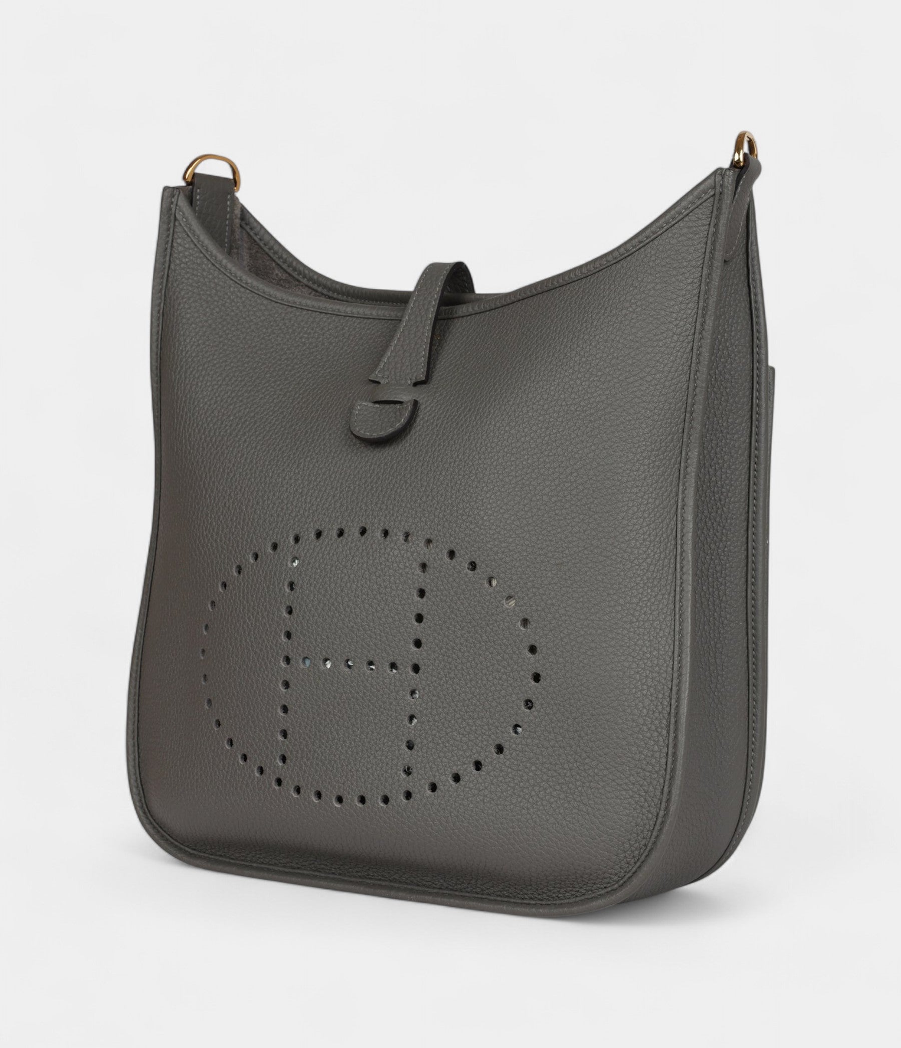 HermesEvelyneIIIPMGrisMeyerClemenceGoldHardware_5.jpg Hermès Evelyne III PM Gris Meyer Clemence Gold Hardware