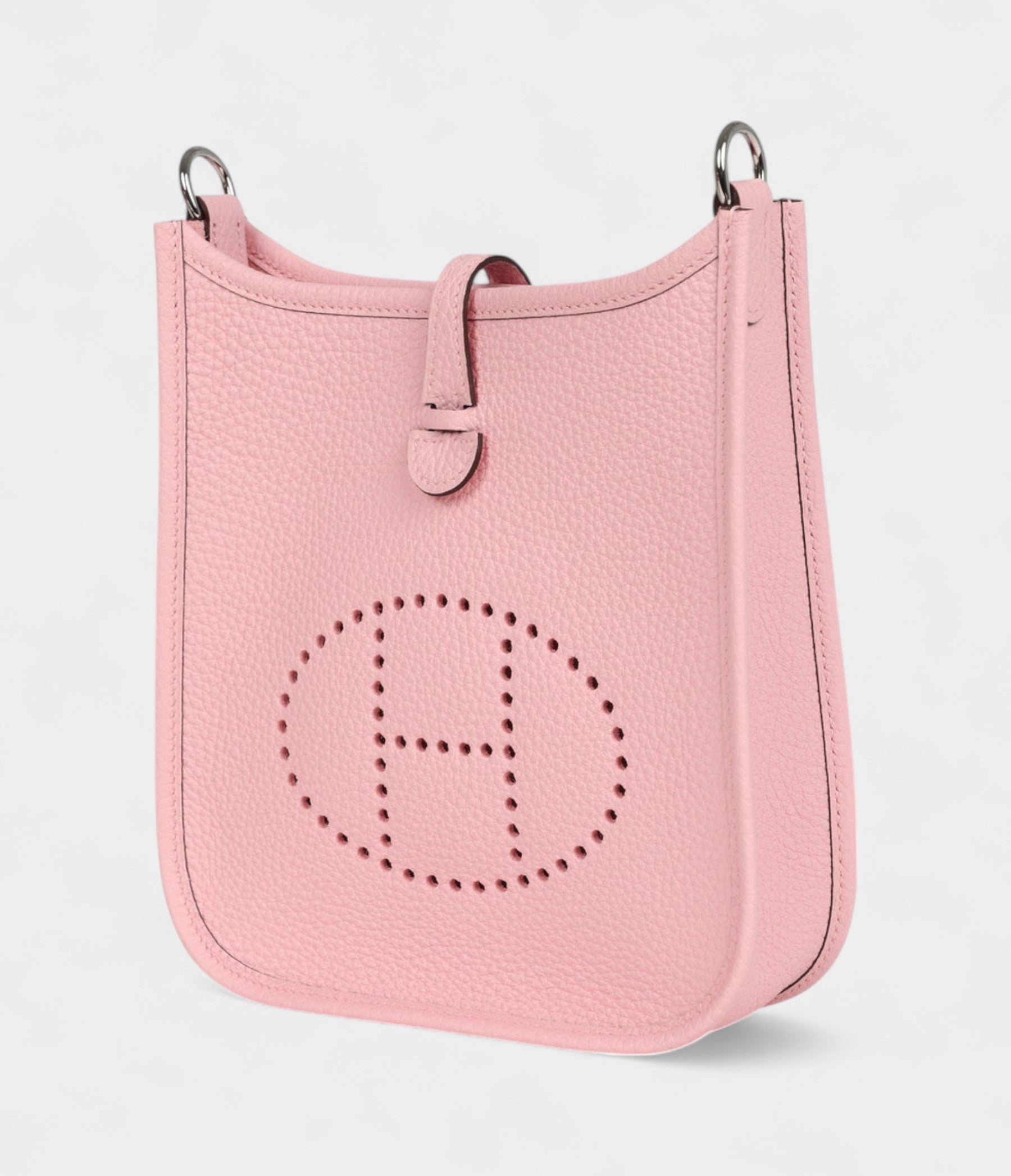HermesEvelyneTPMRoseSakuraClemencePalladiumHardware_3_-Photoroom.jpg Hermès Evelyne TPM Rose Sakura Clemence Palladium Hardware