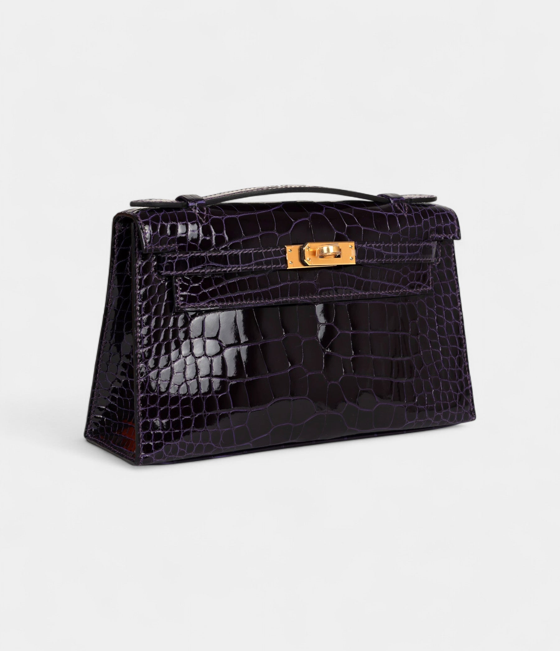 HermesKellyPochetteAmethystShinyAlligatorGoldHardware_2.jpg Hermès Kelly Pochette Amethyst Shiny Alligator Gold Hardware