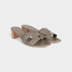 Hermès Oasis Sandals Gris Clair Ostrich