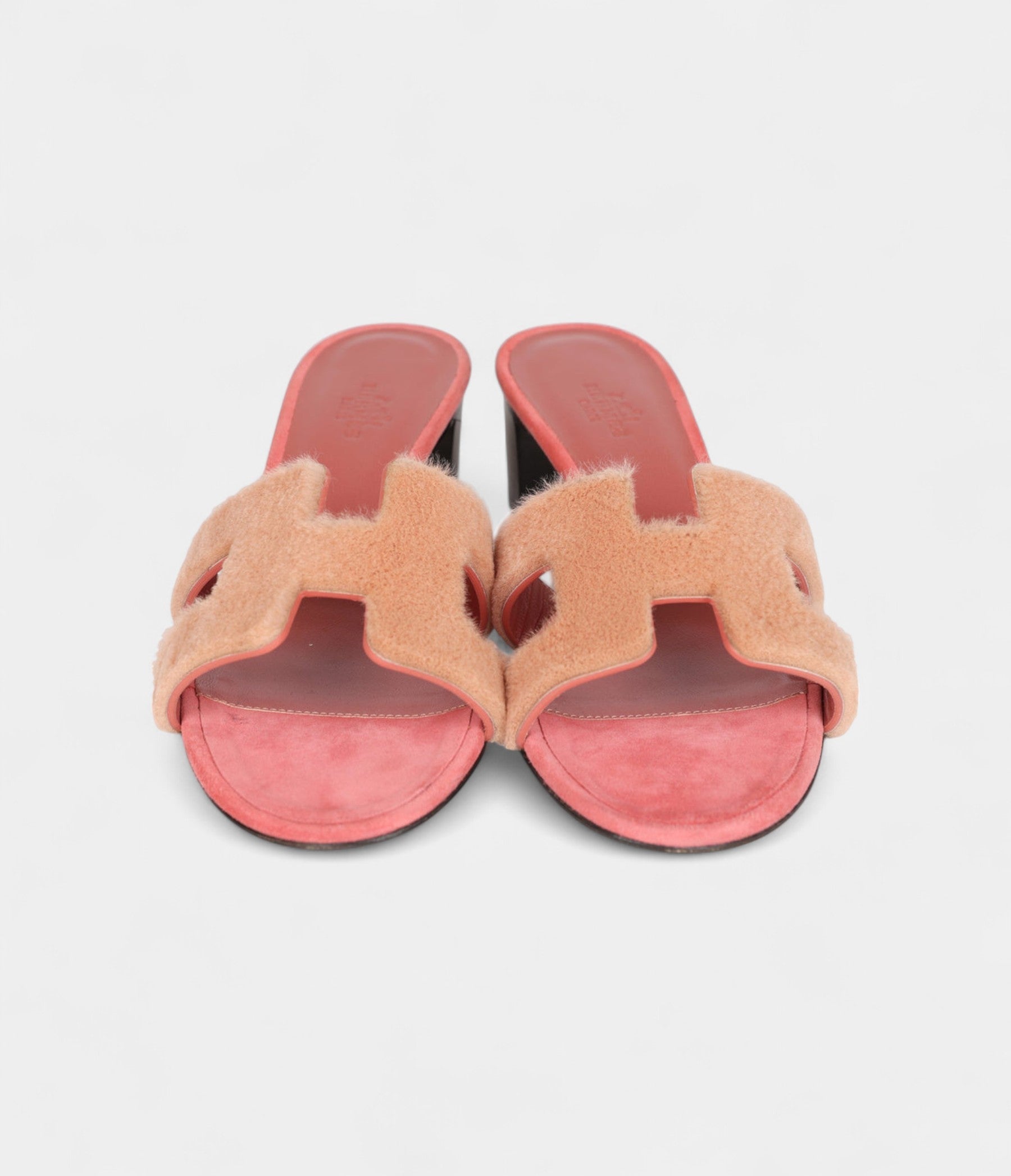 HermesOasisSandalsRougeBlushFur_1.jpg Hermès Oasis Sandals Rouge Blush Fur