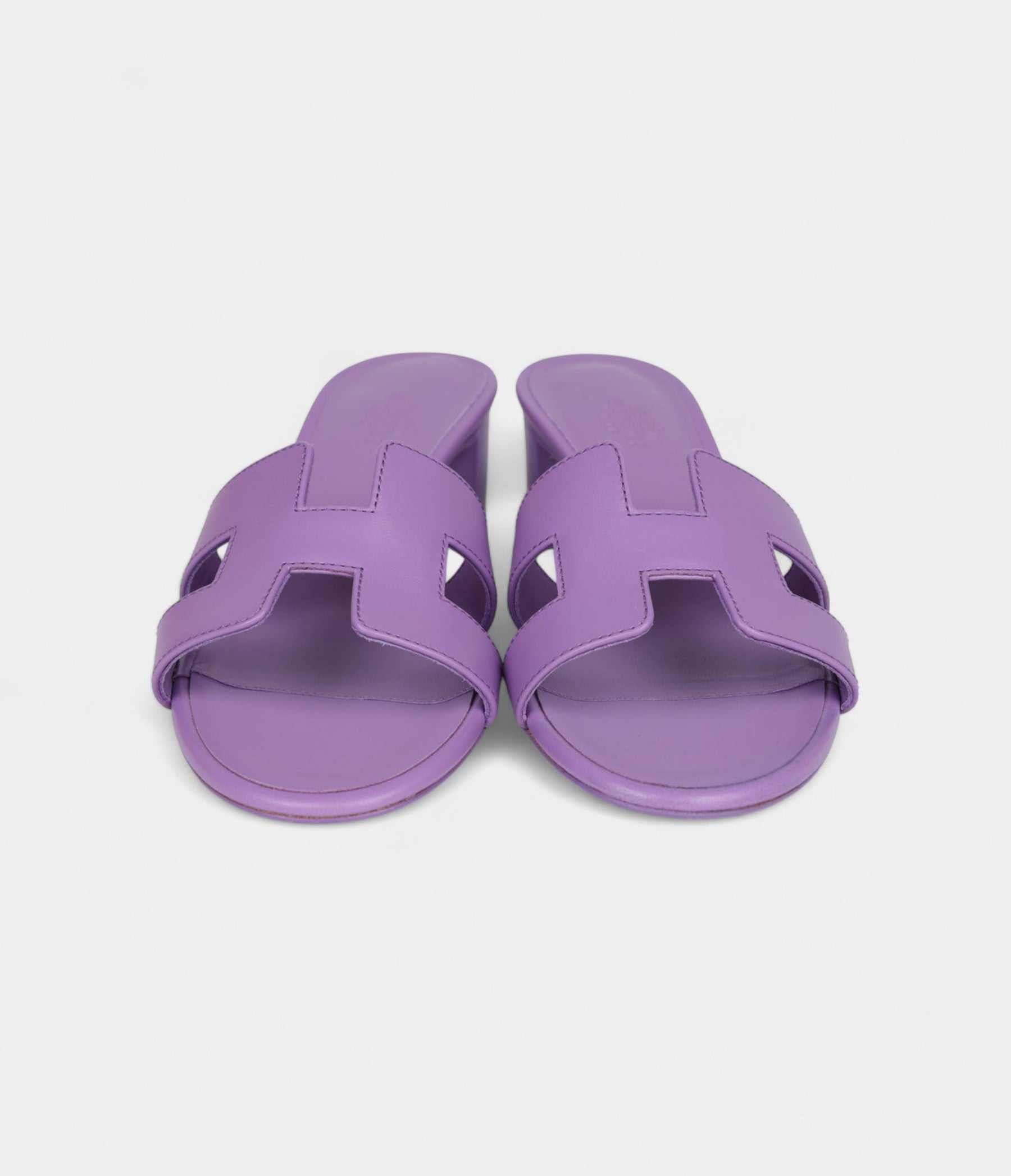 HermesOasisSandalsVioletCalfskin_1.jpg Hermès Oasis Sandals Violet Calfskin