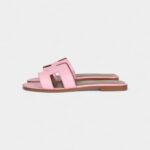 Hermès Oran Sandals Bubblegum Matte Alligator