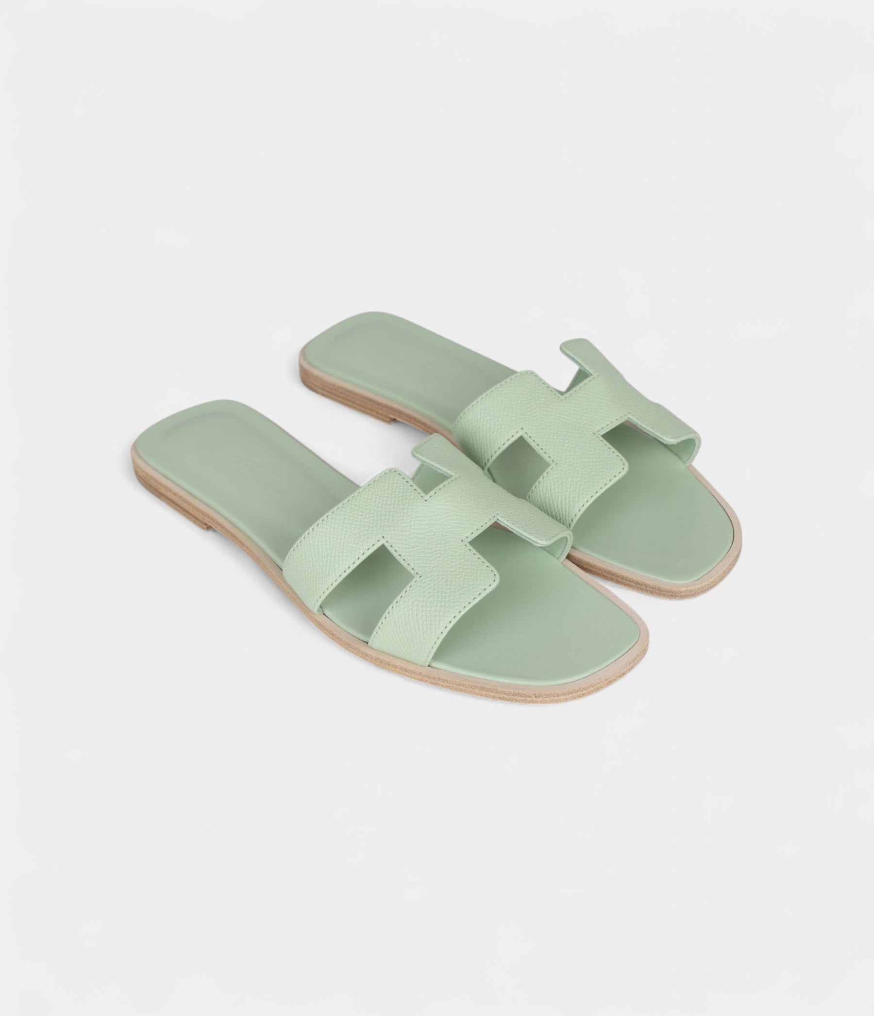 HermesOranSandalsVertJadeEpsom_2.jpg Hermès Oran Sandals Vert Jade Epsom