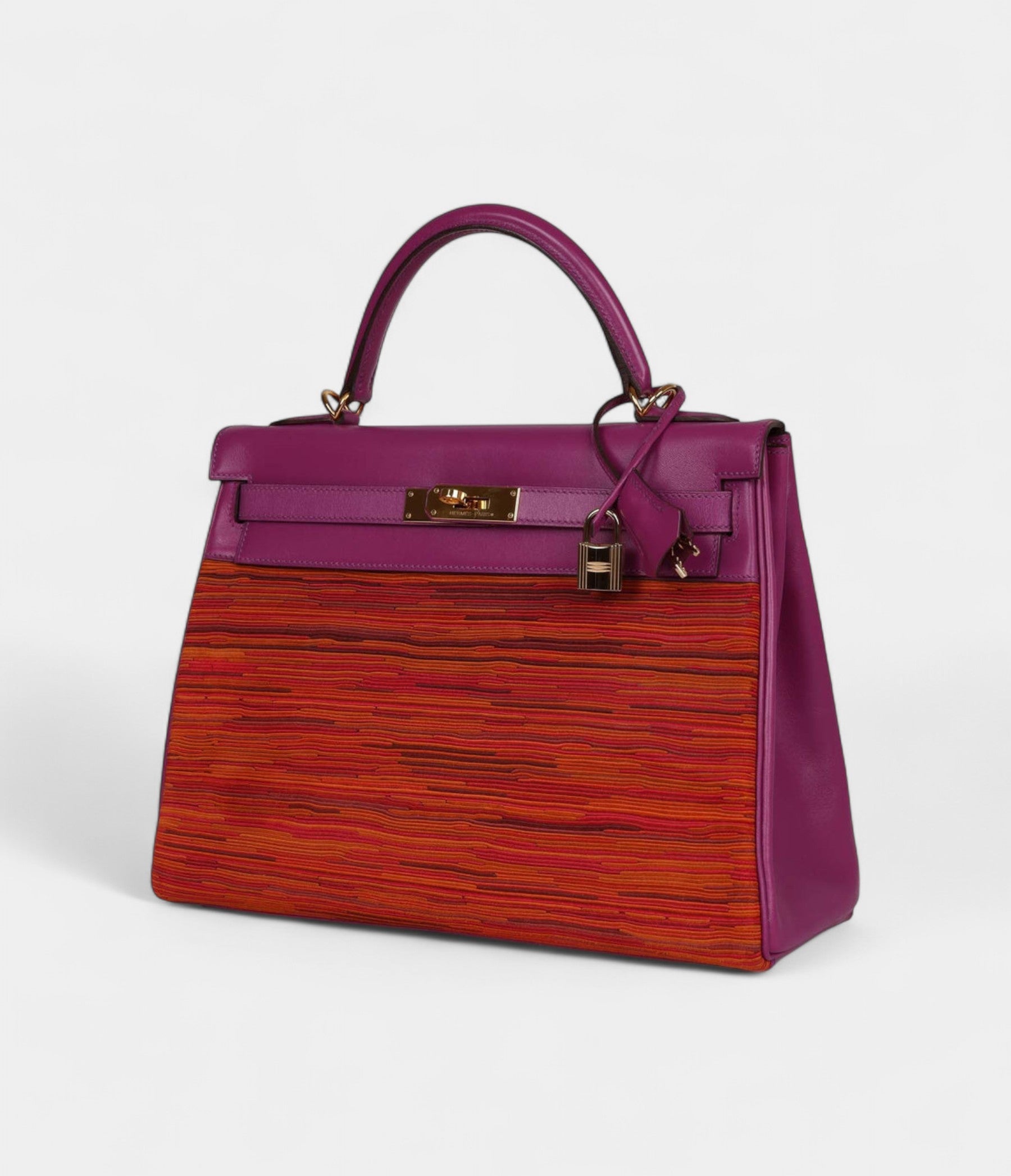 VintageHermesKelly32VibratoCyclamenBoxGoldHardware_4.jpg Vintage Hermès Kelly 32 Vibrato Cyclamen Box Gold Hardware