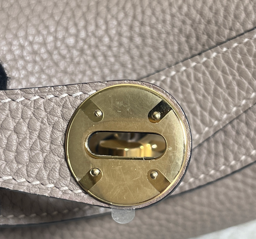 0baa931f0364650b3310777a09dbaee2.png Hermès Lindy 26 in Pigeon Grey Paradis Clemence Leather with Palladium Hardware