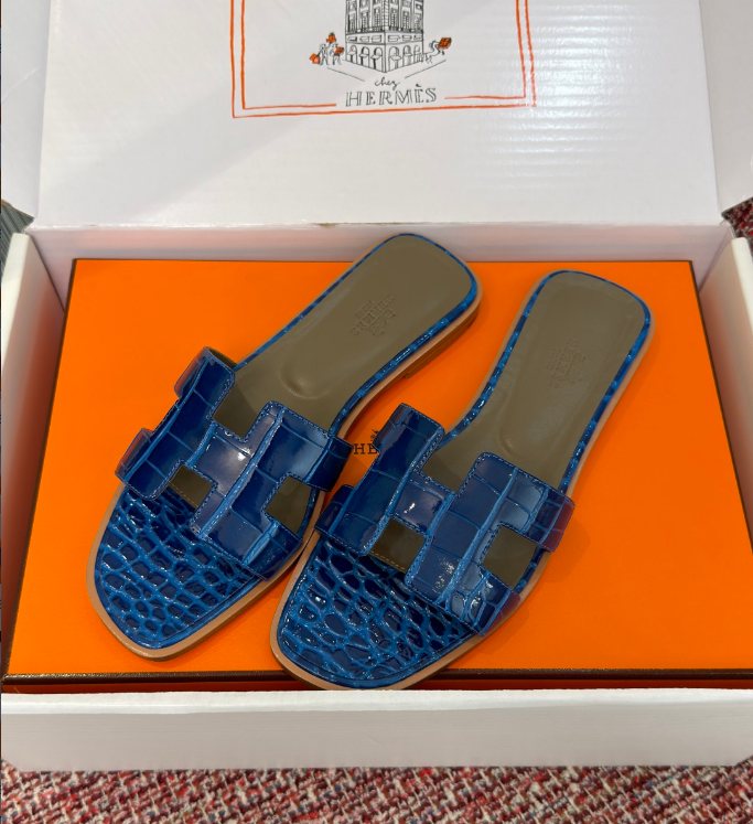 Hermès Oran Sandals for Women In Summer Quick Dry Leather with blue