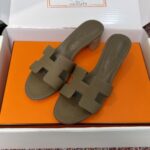 Hermès Oasis Sandals Etoupe Epsom Calfskin