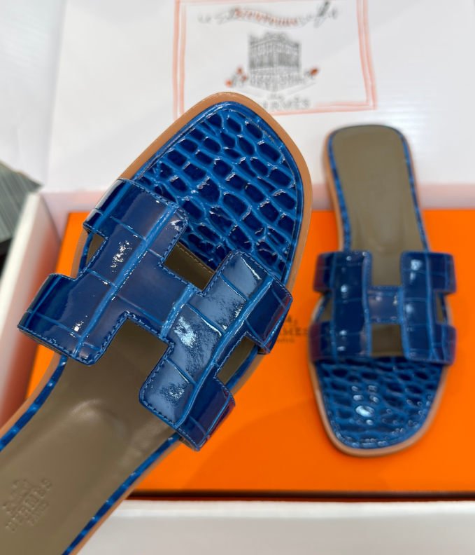 Hermès Oran Sandals for Women In Summer Quick Dry Leather with blue