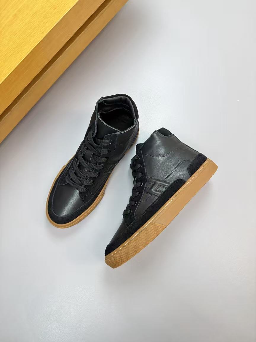Hermès Men's Quantum Sneakers Futuristic Design Meets Timeless Craftsmanship