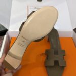 Hermès Oasis Sandals Etoupe Epsom Calfskin