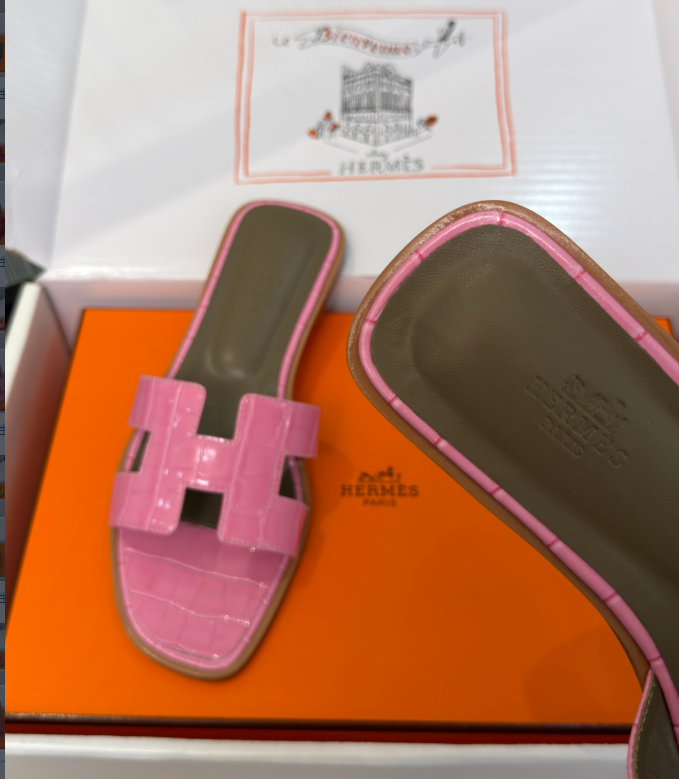 6f38384329ce10e017954f6e6aefc832.png Hermès Oran Sandals for Women In Summer Quick Dry Leather with pink