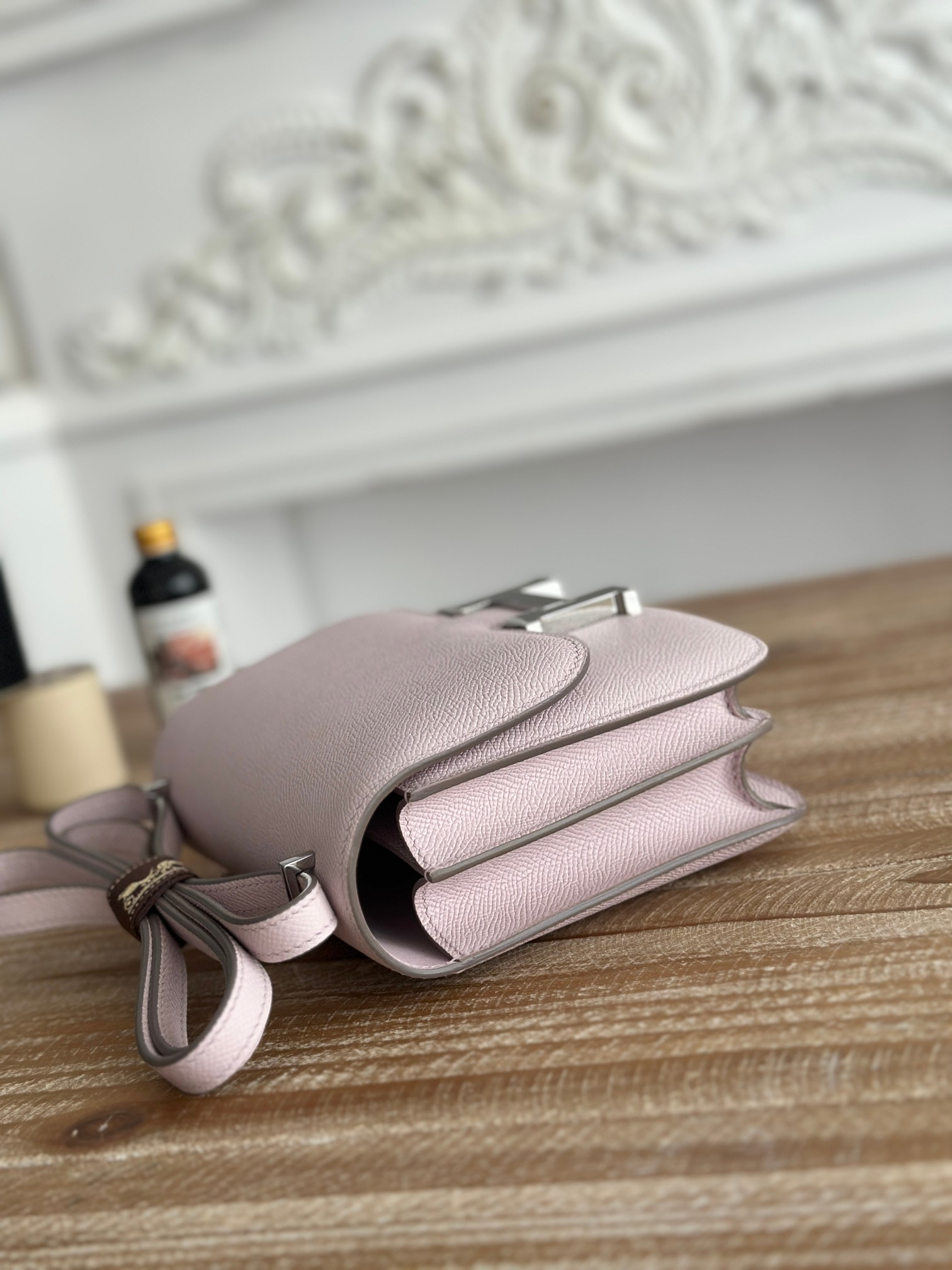 7a1816d87dd8b0e20fad9c13e9cc99ee.png Hermès Constance 19cm: Dreamy Pink-Purple