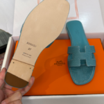 Hermès Oran Sandals for Women In Summer Quick Dry Leather with Sky blue
