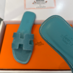 Hermès Oran Sandals for Women In Summer Quick Dry Leather with Sky blue