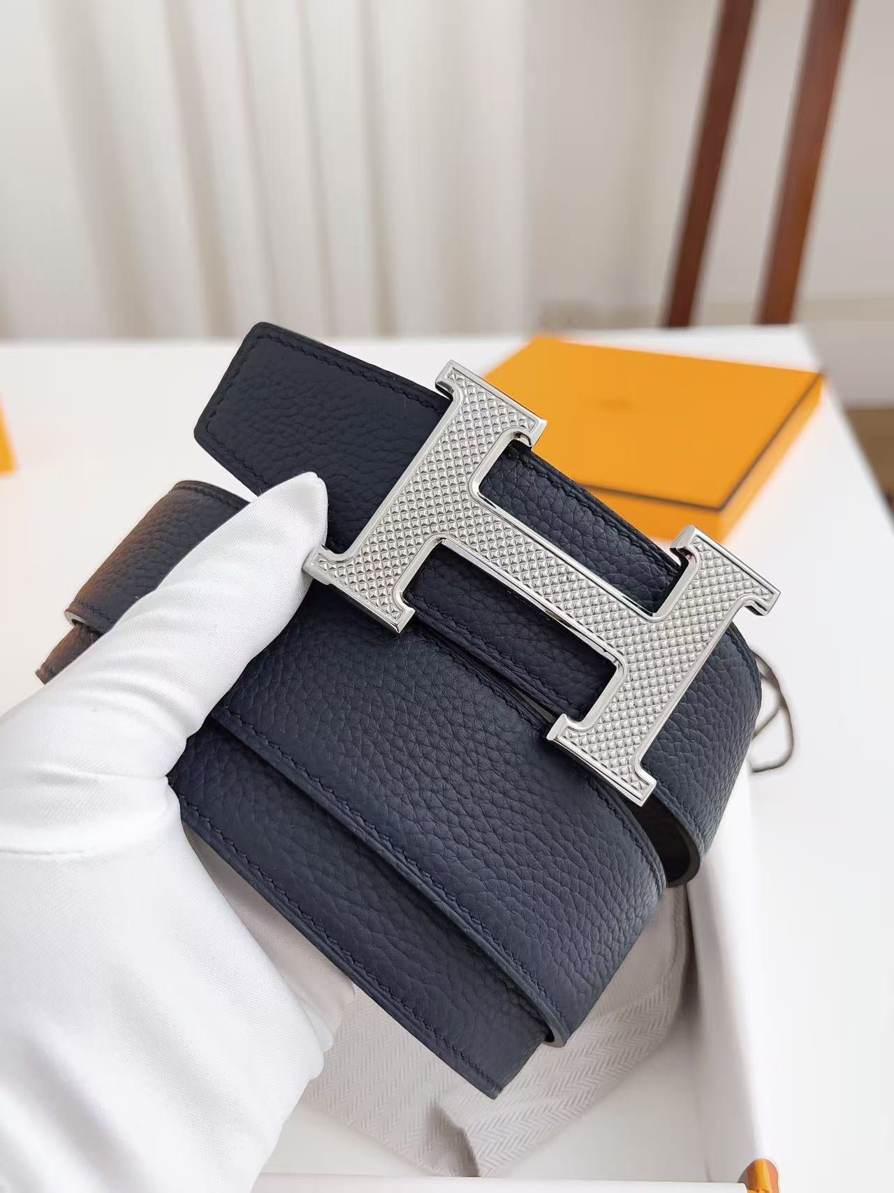 Hermès Leather Belt Timeless Elegance in Every Detail