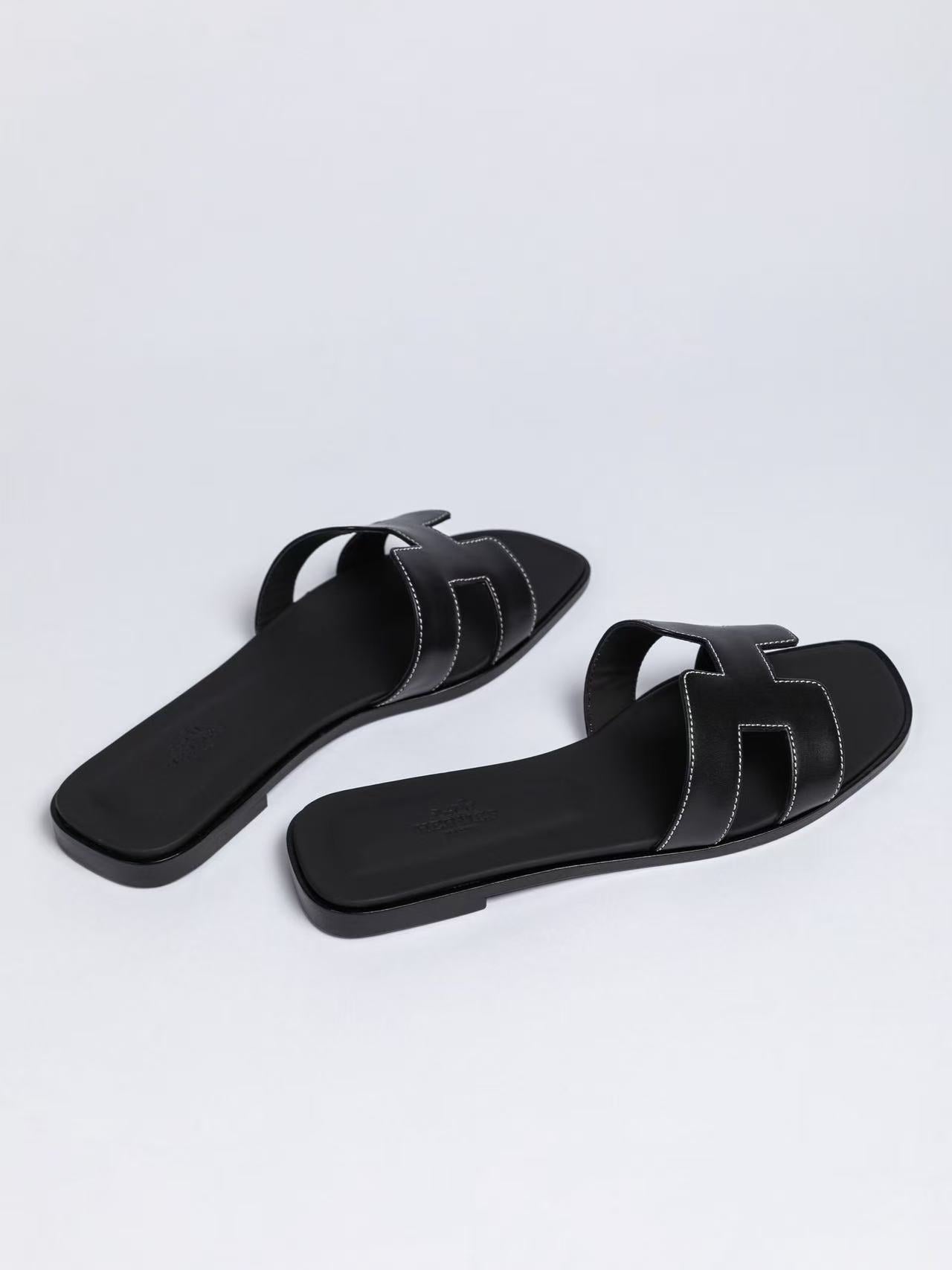 9663185eaca248c4b282c76e58db33cf.jpg Hermès Oran Sandals for Women In Summer Leather