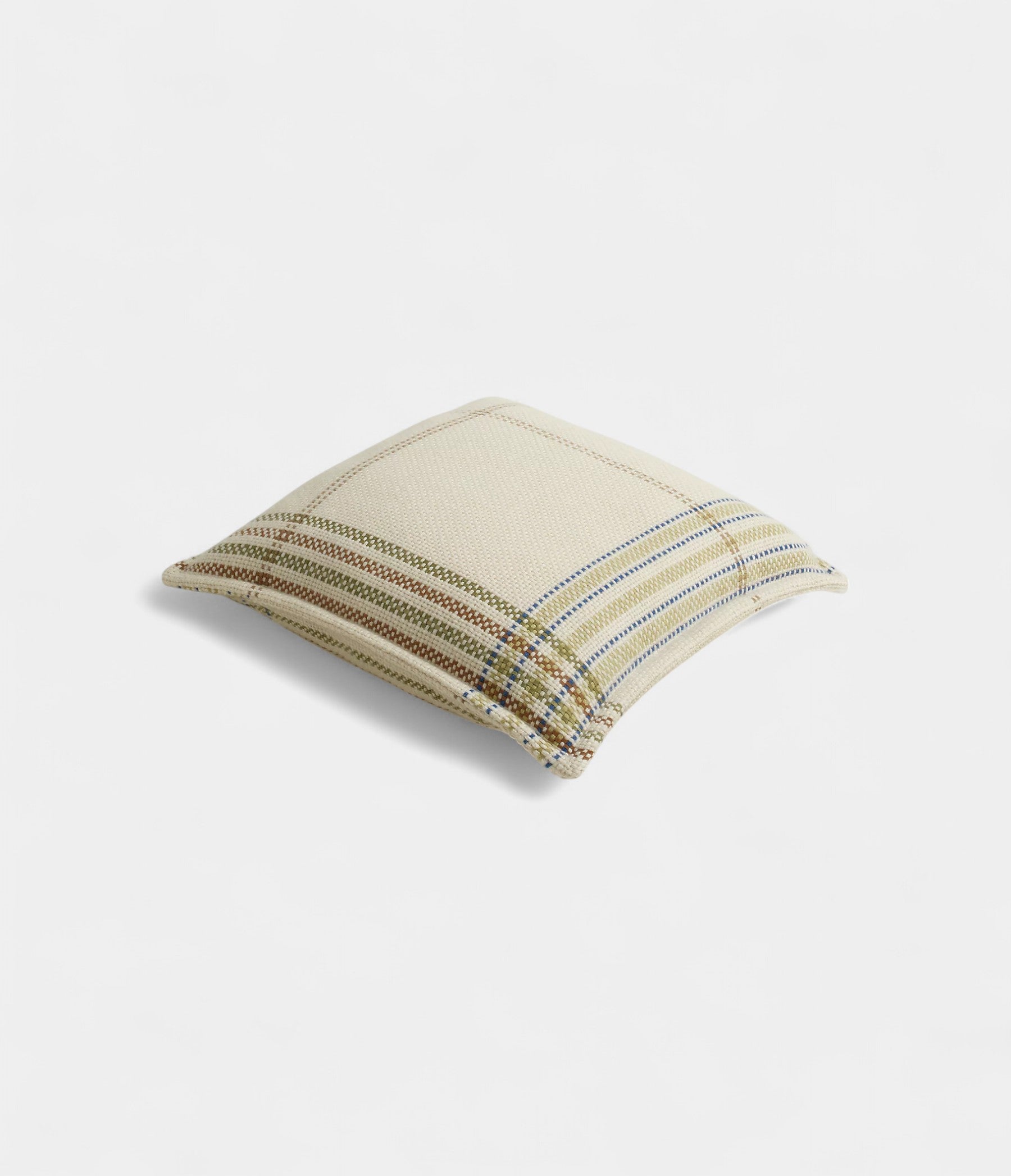 HNavettePillow_AFusionofLuxuryandArtisanalCraftsmanship_1.jpg H Navette Pillow A Fusion of Luxury and Artisanal Craftsmanship