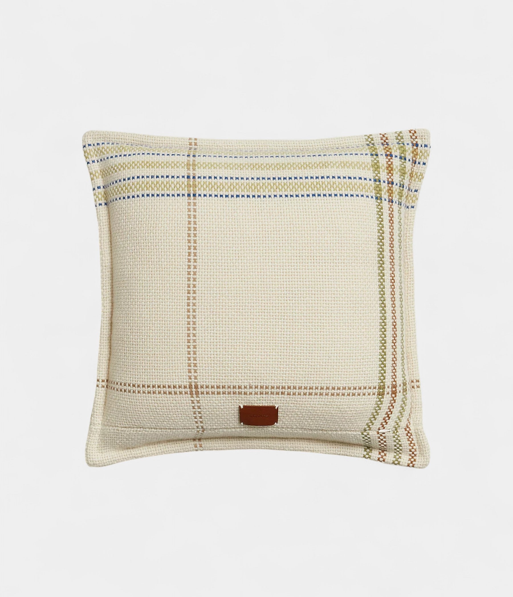 HNavettePillow_AFusionofLuxuryandArtisanalCraftsmanship_3.jpg H Navette Pillow A Fusion of Luxury and Artisanal Craftsmanship