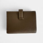 Hermès Béarn Leather Wallet Distinctive Color Iconic Craftsmanship
