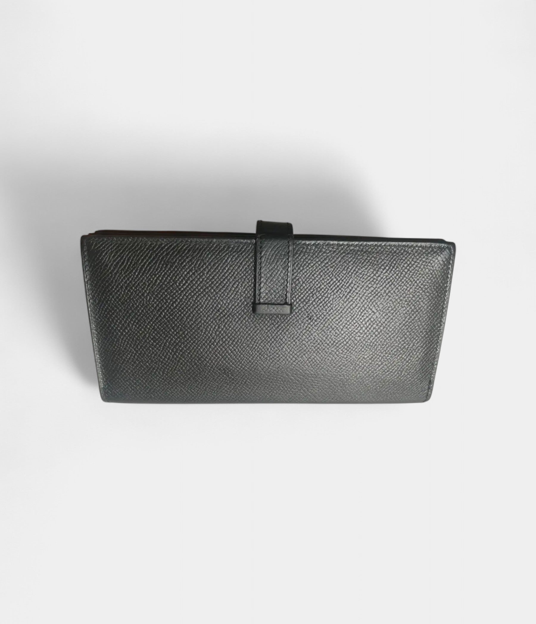HermesBearnLeatherWalletInBlackTimelessSymbolOfSophistication_4.jpg Hermès Béarn Leather Wallet In Black Timeless Symbol Of Sophistication