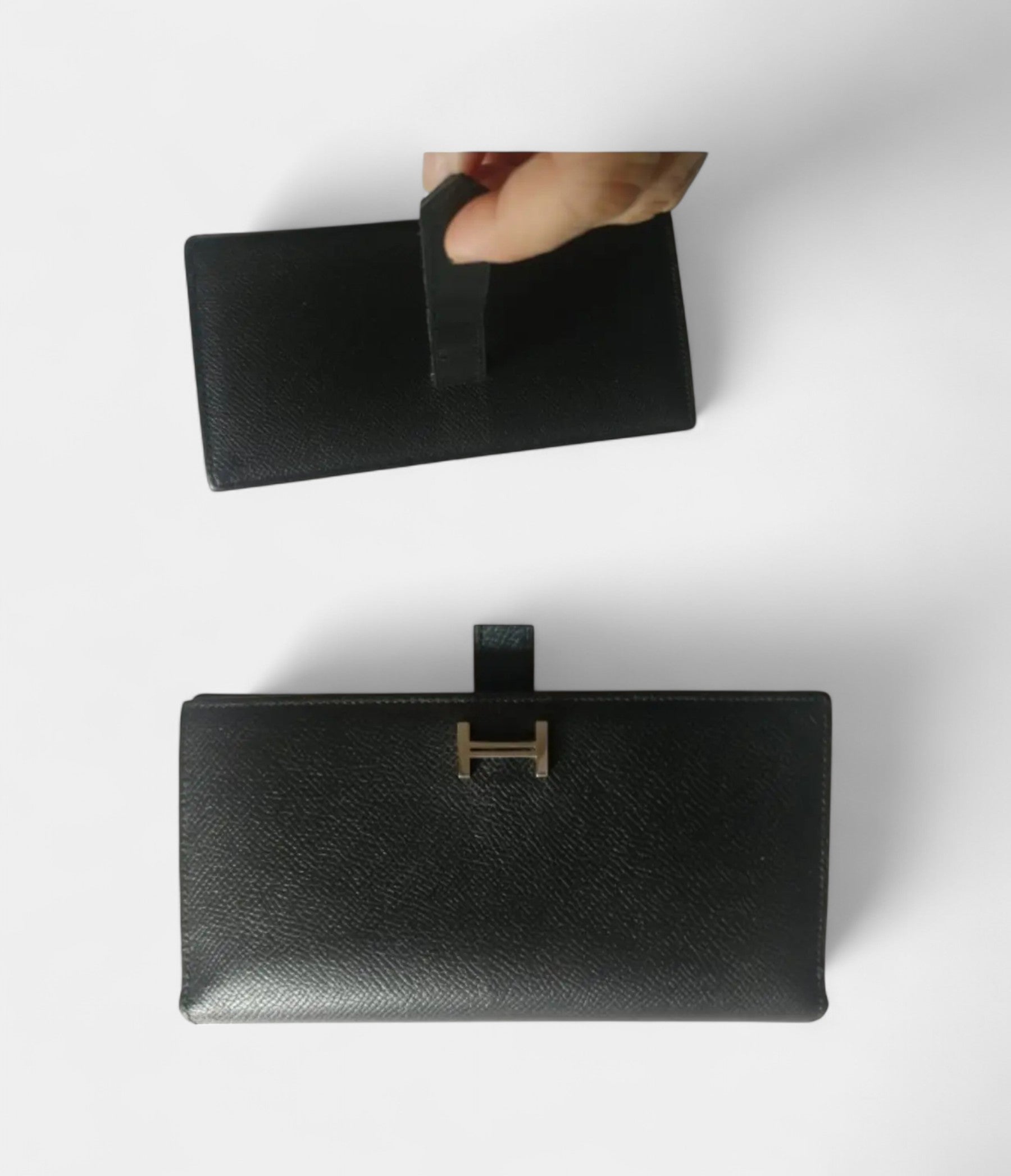 HermesBearnLeatherWalletInBlackTimelessSymbolOfSophistication_5.jpg Hermès Béarn Leather Wallet In Black Timeless Symbol Of Sophistication