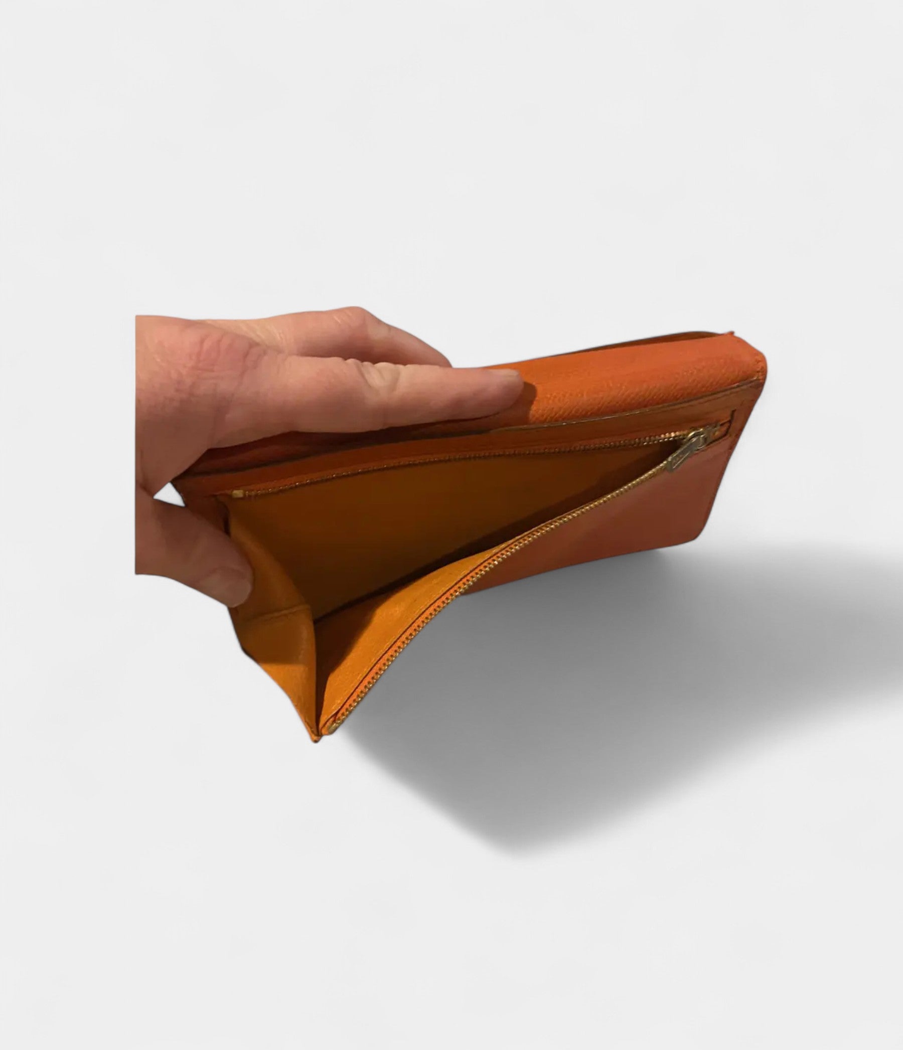 HermesBearnLeatherWalletInOrangeVibrantStatement_1.jpg Hermès Béarn Leather Wallet In Orange Vibrant Statement