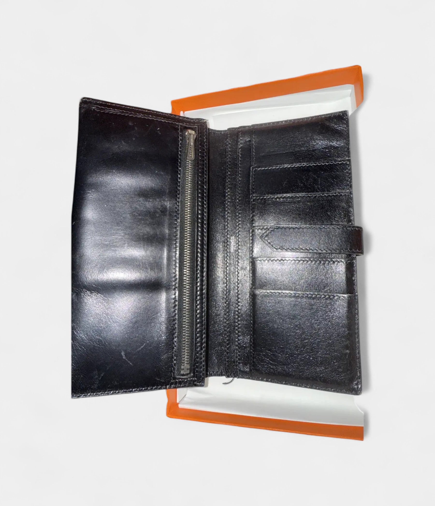 HermesBearnLeatherWalletinBlackClassicElegancePerfected_3.jpg Hermès Béarn Leather Wallet in Black Classic Elegance Perfected