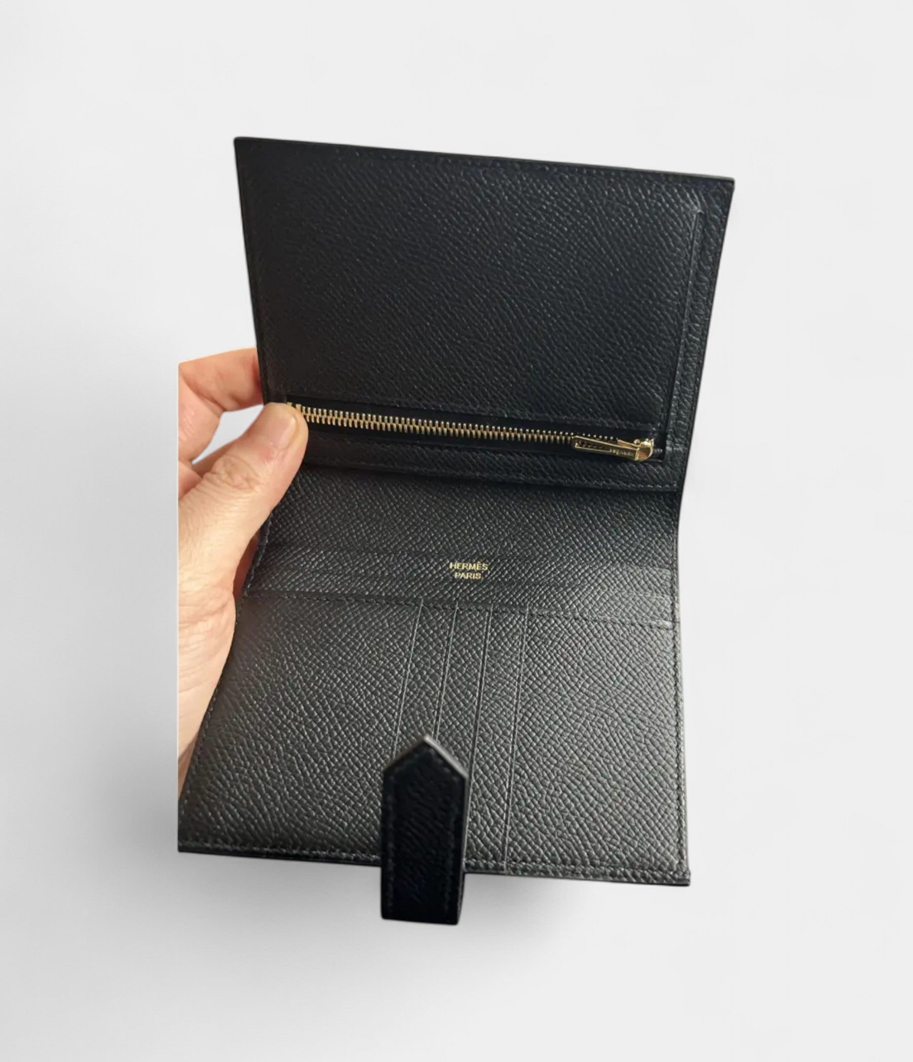 Hermès Béarn Leather Wallet in Black Timeless Luxury Sleek Silhouette
