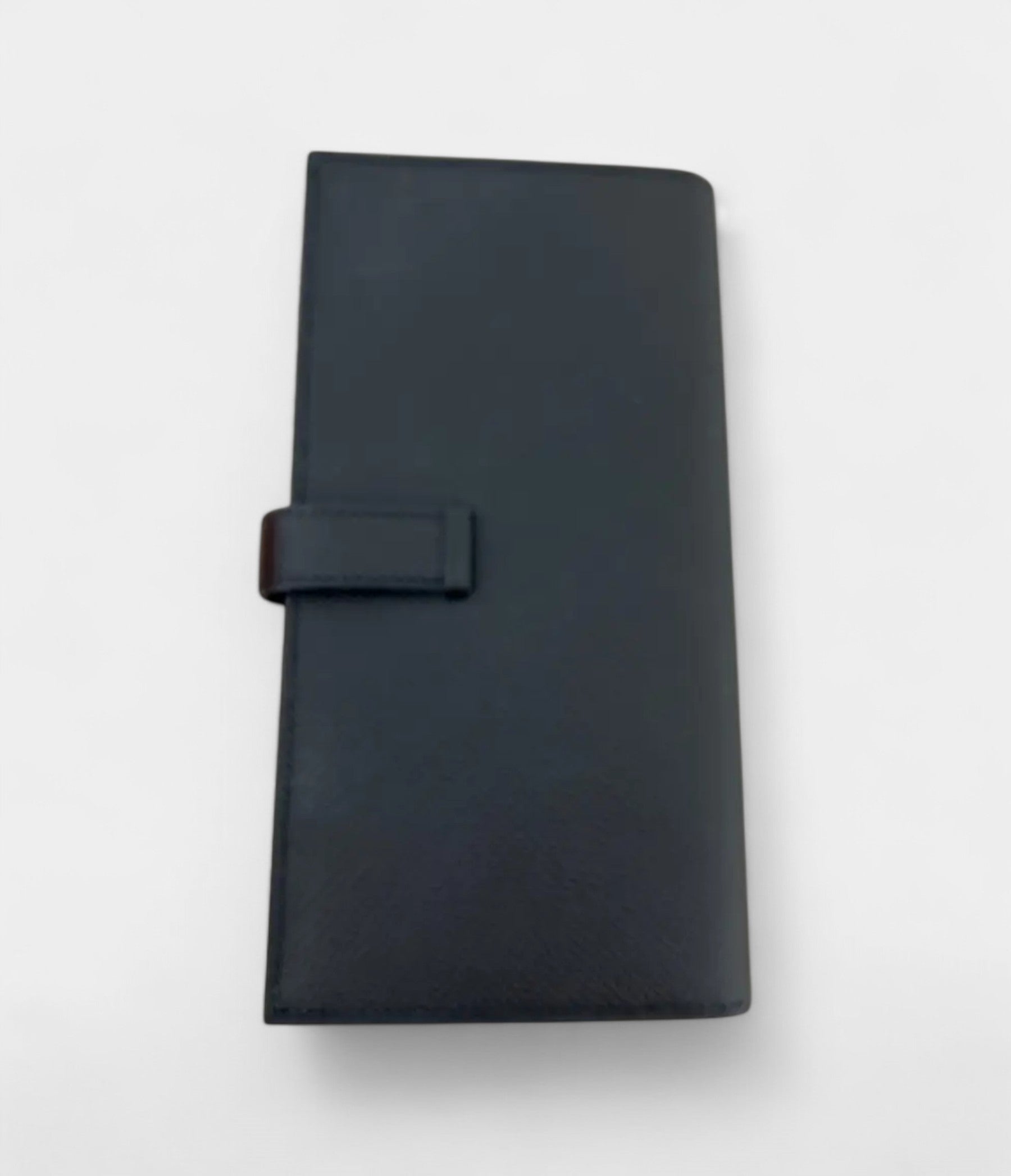 Hermès Béarn Leather Wallet in Black Timeless Sophistication with Iconic Detail