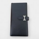 Hermès Béarn Leather Wallet in Black Timeless Sophistication with Iconic Detail