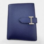 Hermès Béarn Leather Wallet in Blue Timeless Design with a Fresh Hue