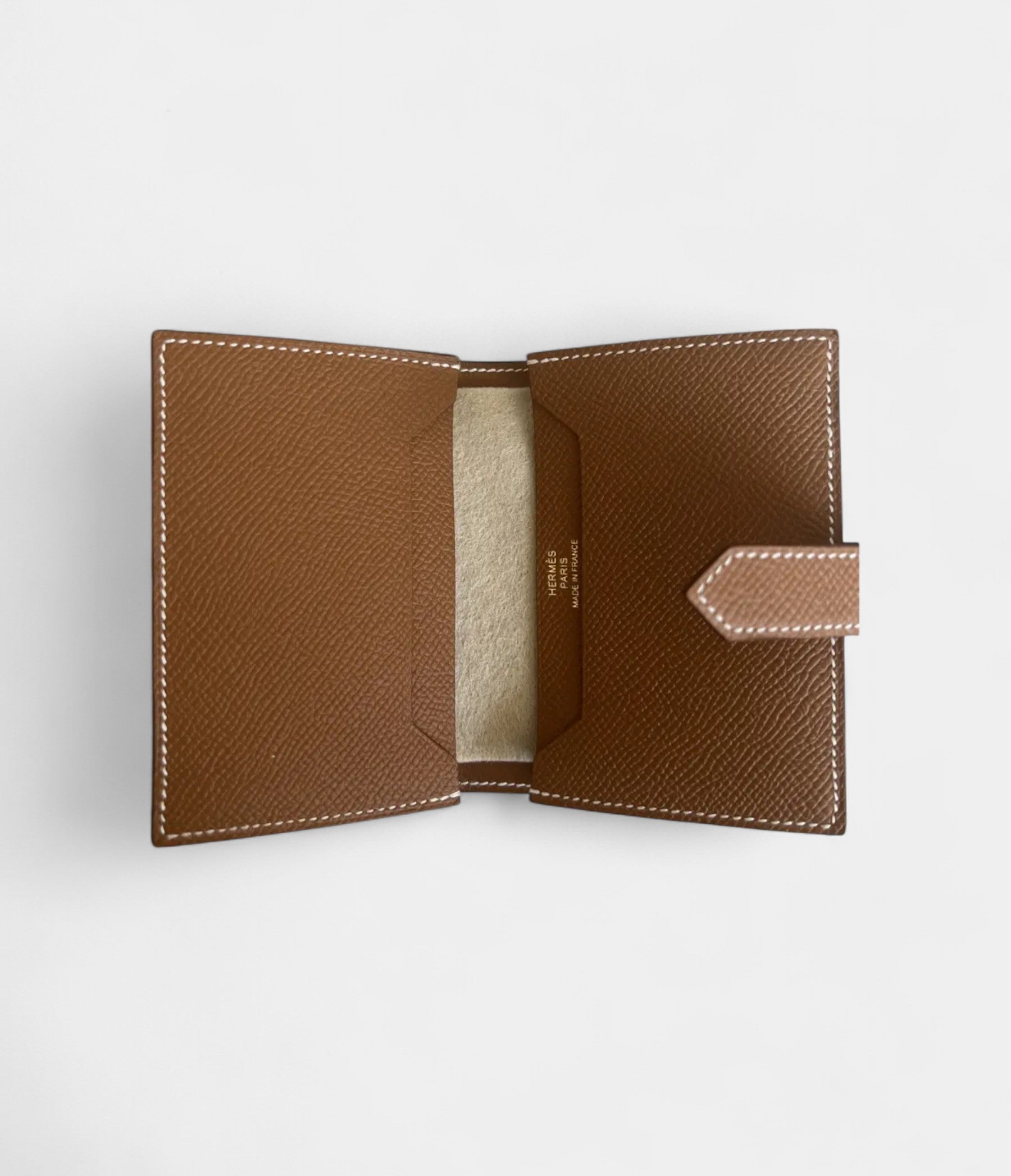 Hermès Béarn Leather Wallet in Brown Timeless Craftsmanship Warm Classic Hue