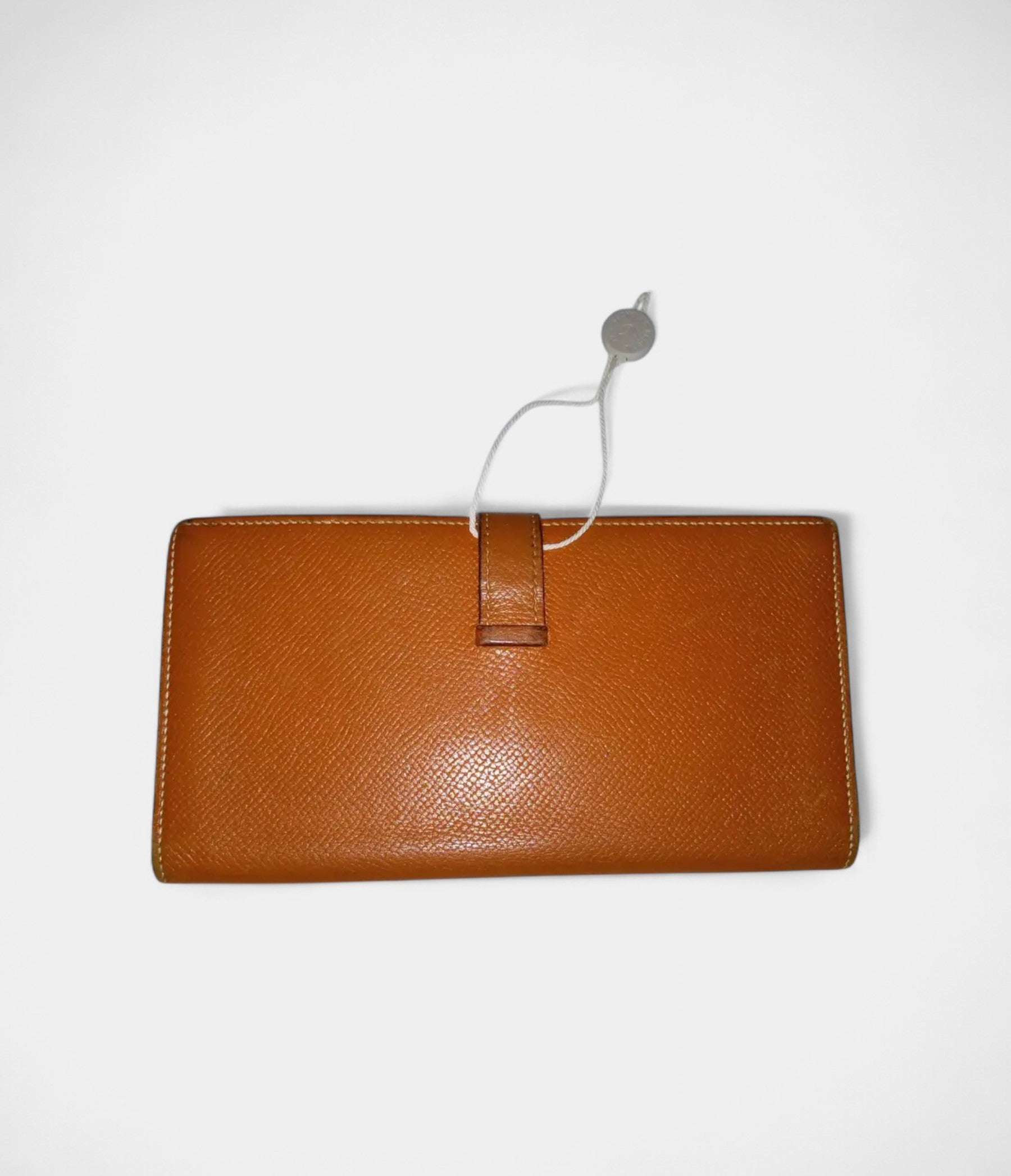 Hermès Béarn Leather Wallet in Brown Timeless Craftsmanship with Signature Style