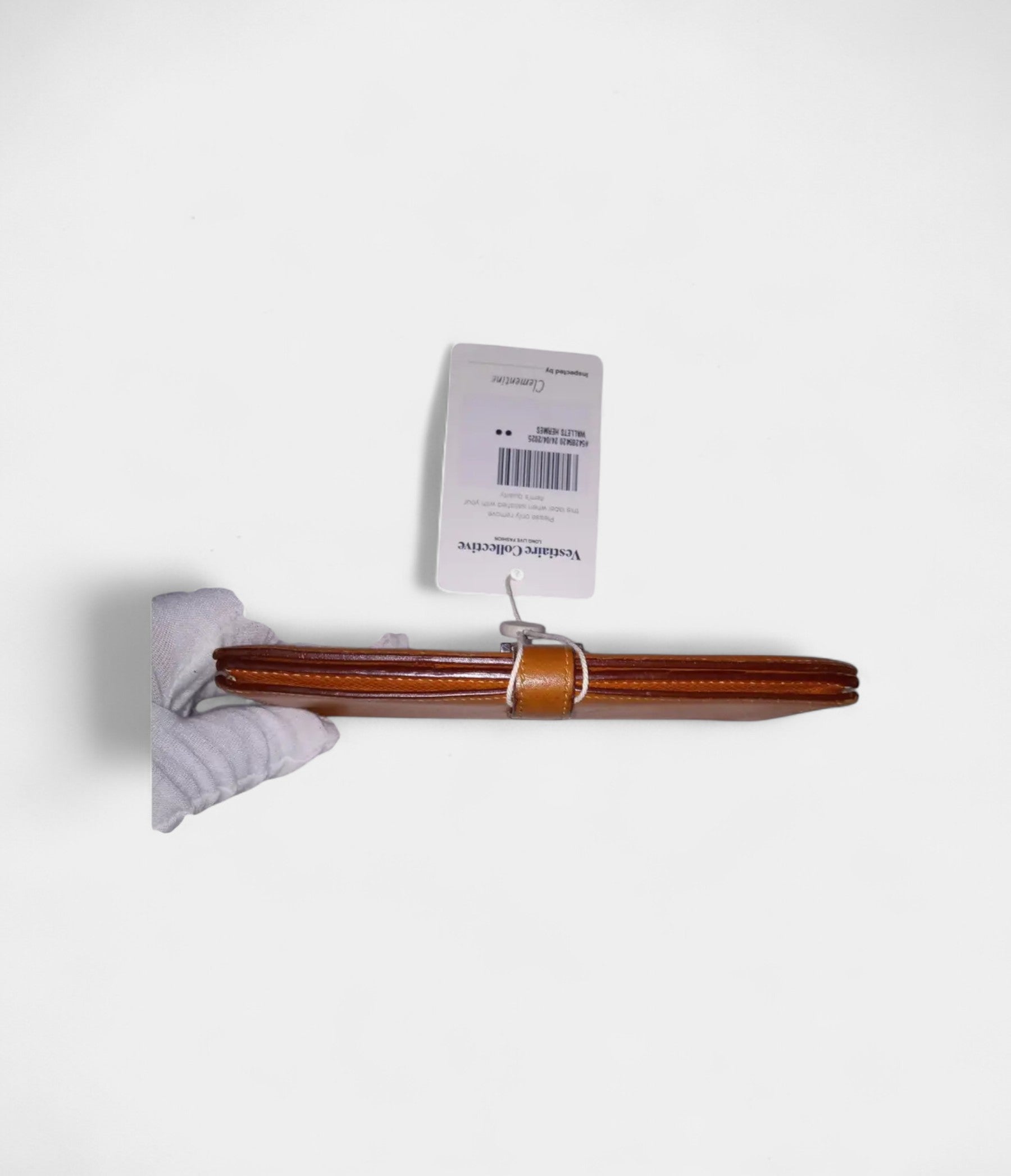 Hermès Béarn Leather Wallet in Brown Timeless Craftsmanship with Signature Style