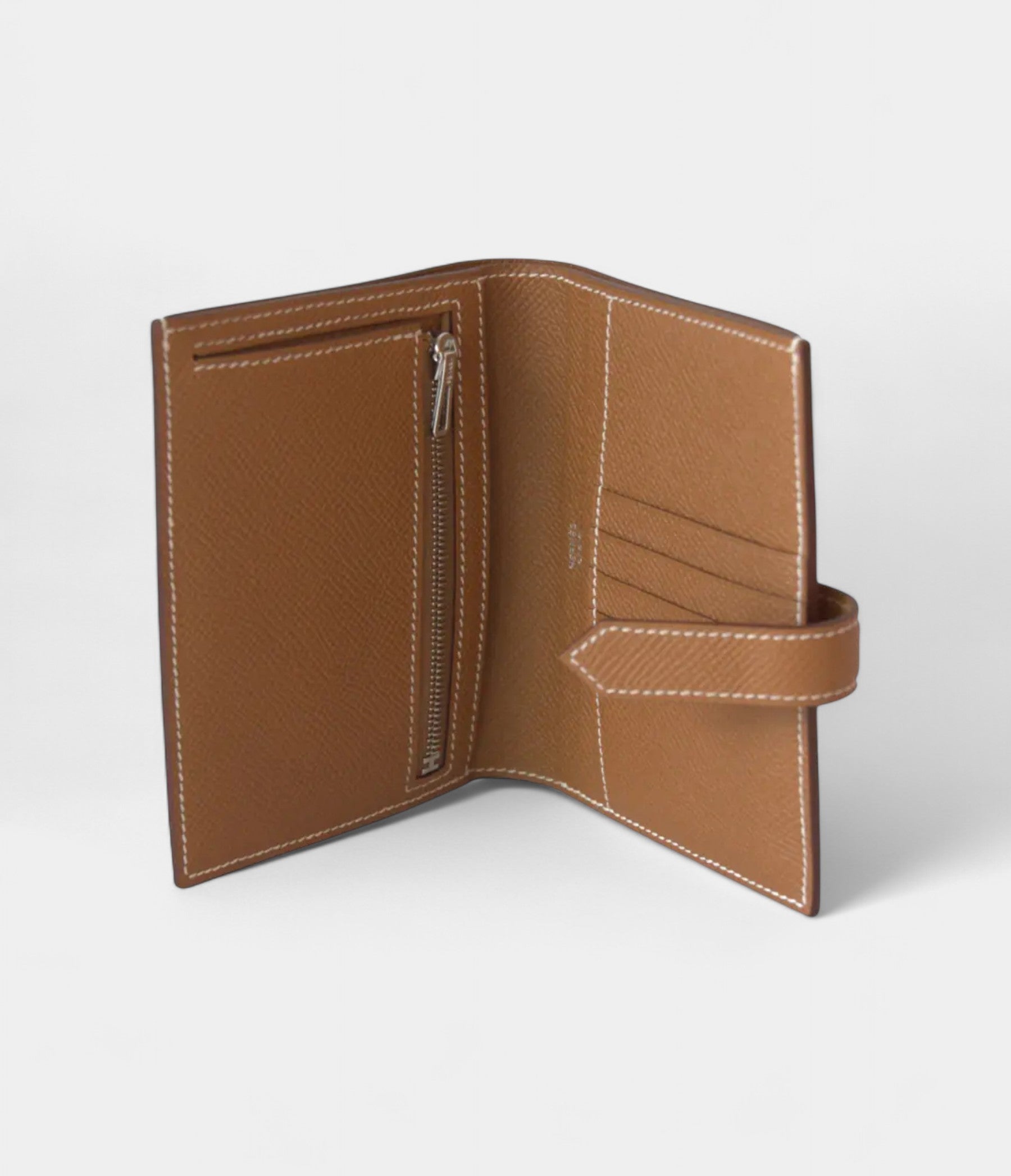 HermesBearnLeatherWalletinBrownUnderstatedLuxuryTimelessTone_4.jpg Hermès Béarn Leather Wallet in Brown Understated Luxury Timeless Tone